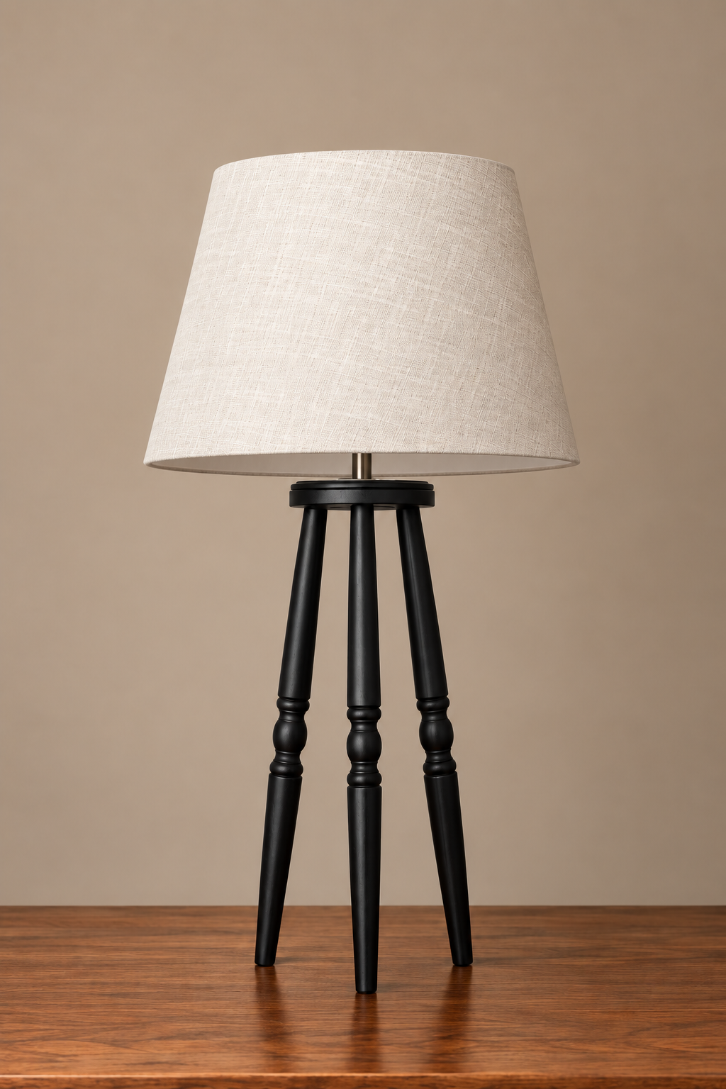 Tripod Lamp - Linen Tapered Shade